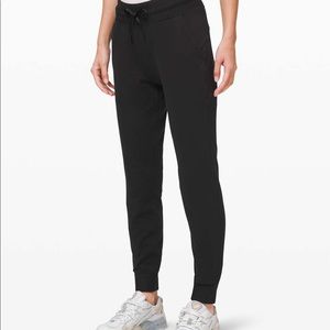 Lululemon ready to fleece joggers size 10